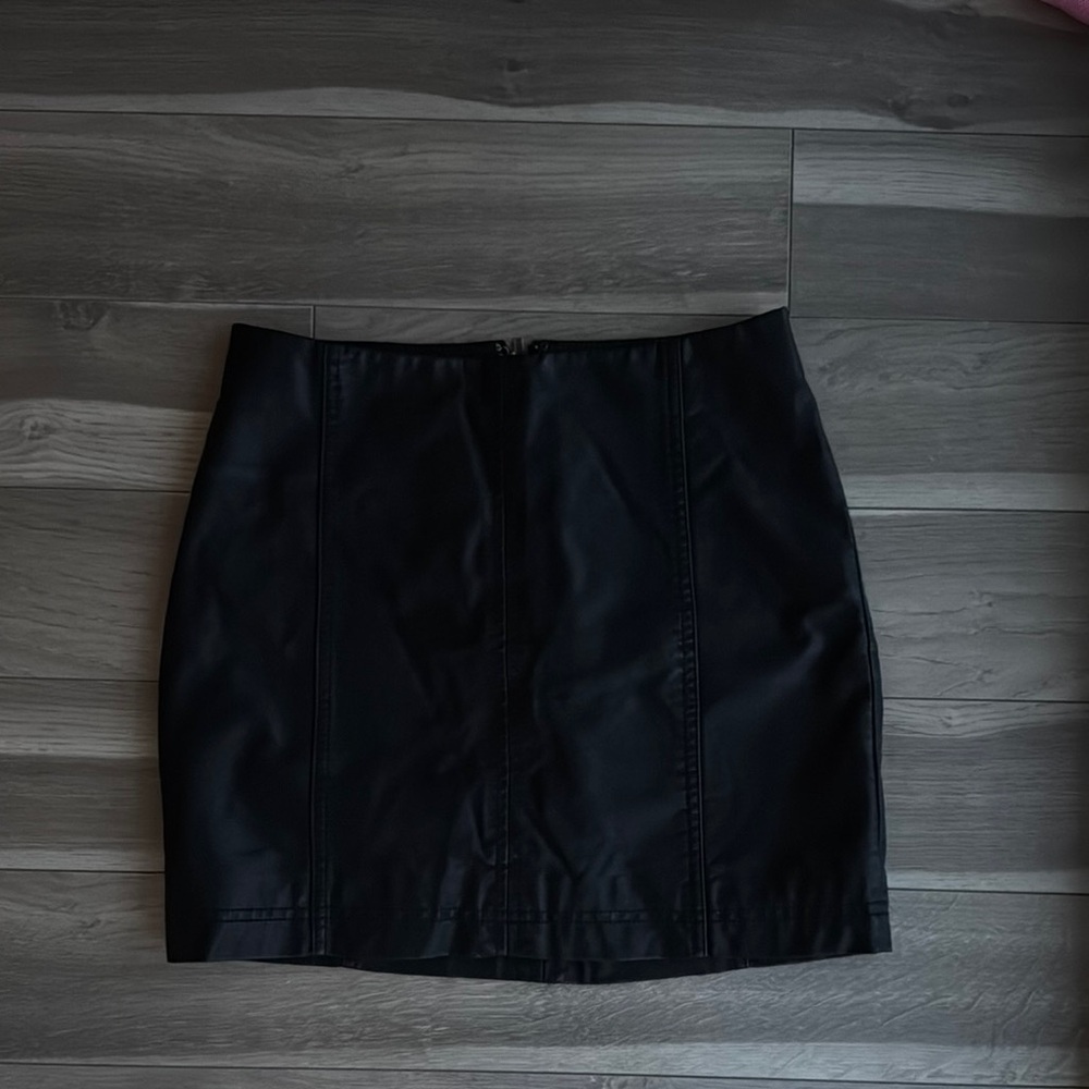 Free people high waisted leather skirt size 2 - black